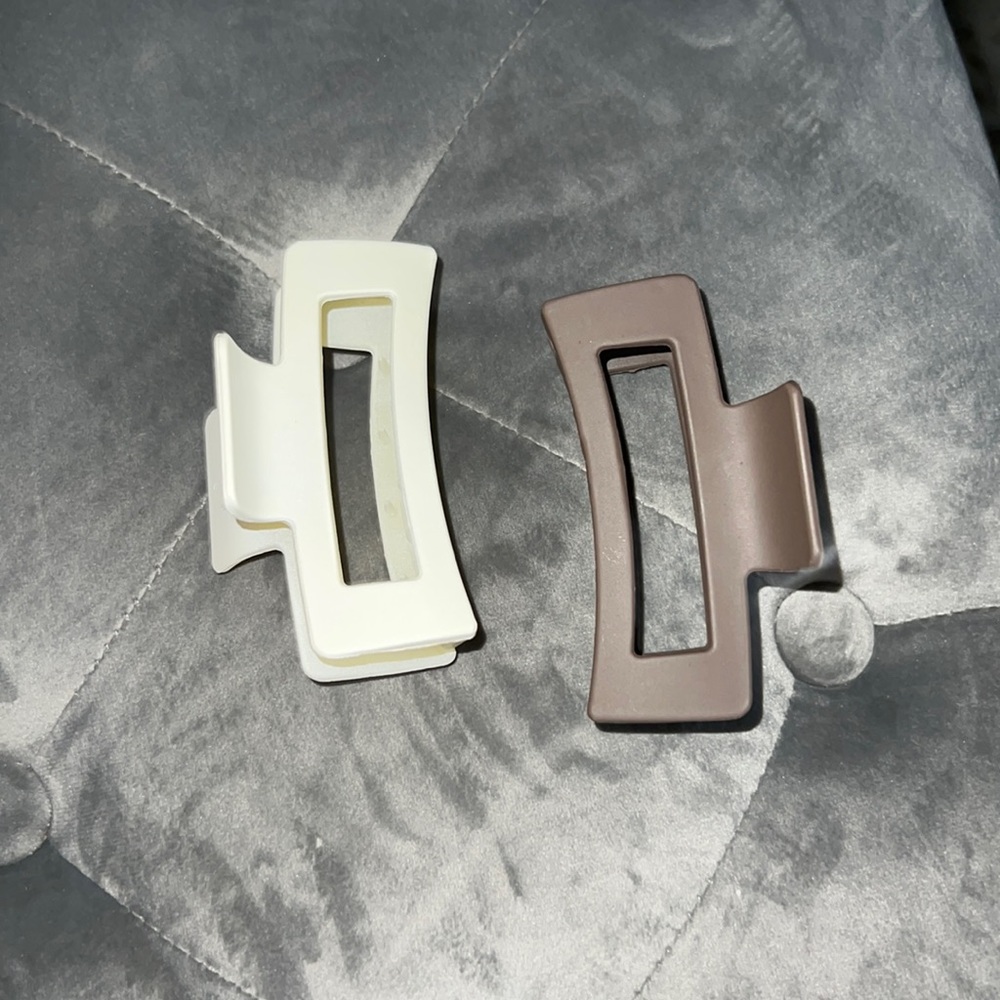 Hair clips